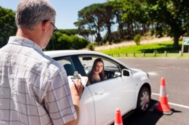 driving moderator testing a teen's parking